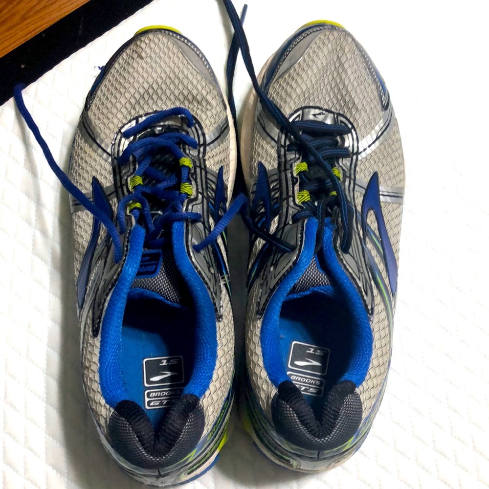 Men’s Brooks GTS Adrenaline blue, gray, green, black sneakers size 10